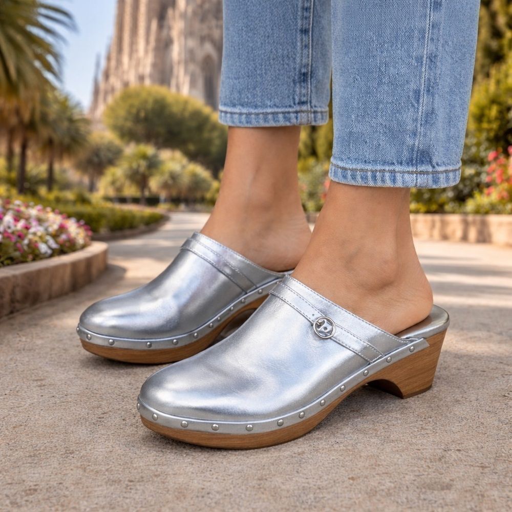 NWOT Gap Silver Faux Leather Clogs
